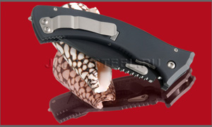 Нож складной Microtech Amphibian M/A D2 Black Plane