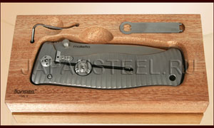 Нож складной Lion Steel SR-1 Titanium Silver