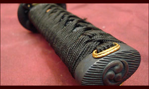 Танто Ryumon Folded Steel Dragon Tanto - Black Saya 